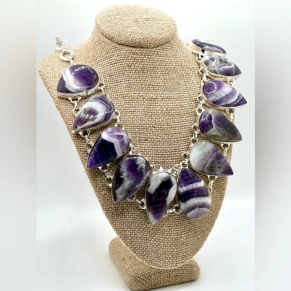 Beautiful Almond Shape Chevron Amethyst Necklace - Picture 4 of 12